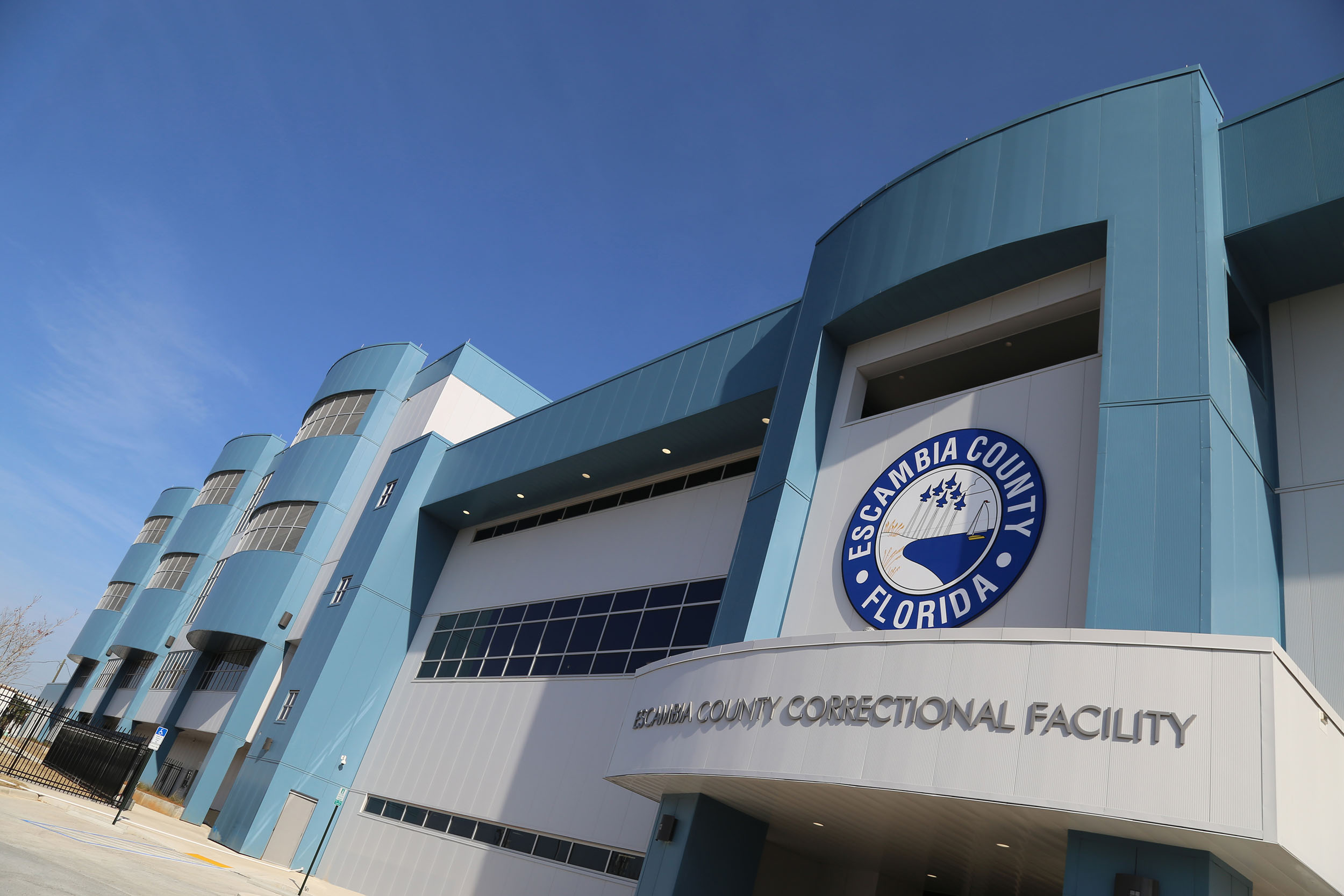 Picture of the front of the Escambia County Corrections facility